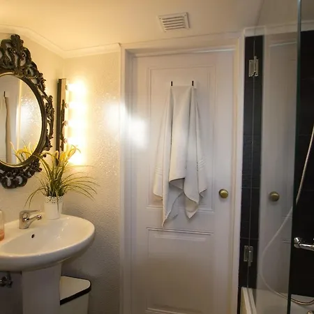 Duplex With Terrace In Alfama,