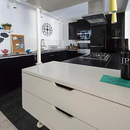 Duplex With Terrace In Alfama, شقة Lisboa