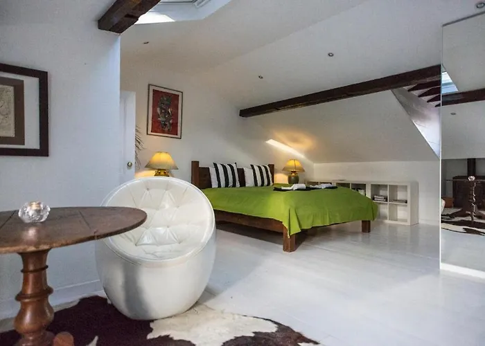 Duplex With Terrace In Alfama, Apartamento *