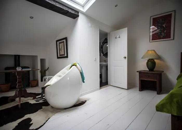 Duplex With Terrace In Alfama, Apartamento *