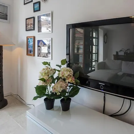 Duplex With Terrace In Alfama, Lisboa