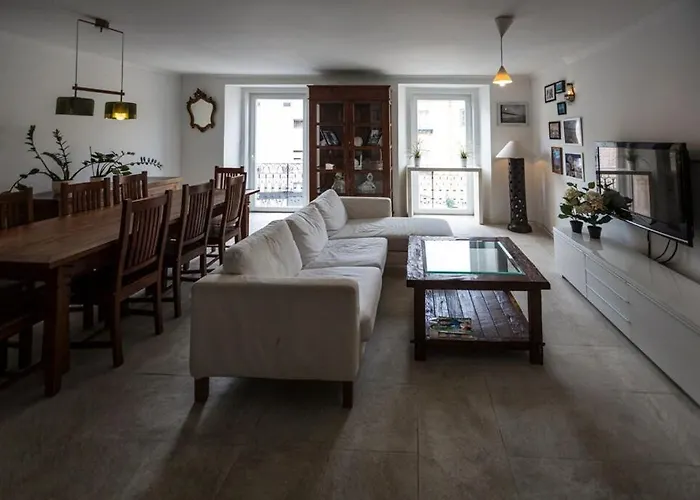 Duplex With Terrace In Alfama, Lejlighed