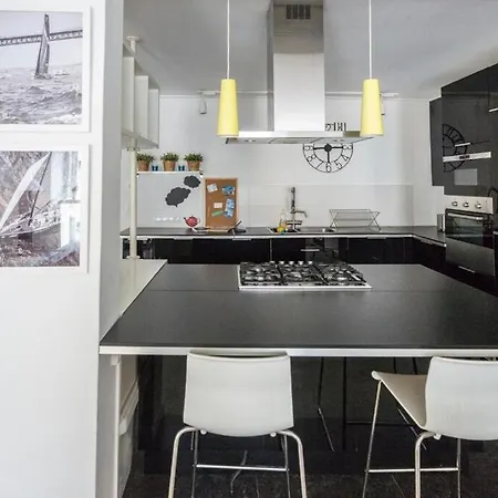 Duplex With Terrace In Alfama, * Lissabon