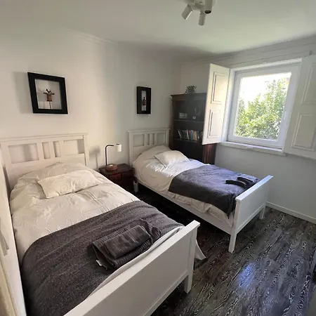 דירה Duplex With Terrace In Alfama, ליסבון