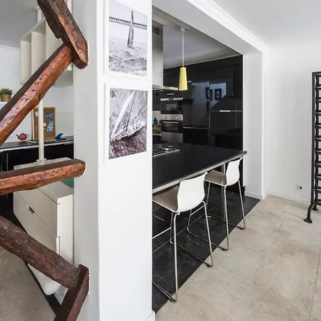 Daire Duplex With Terrace In Alfama, *
