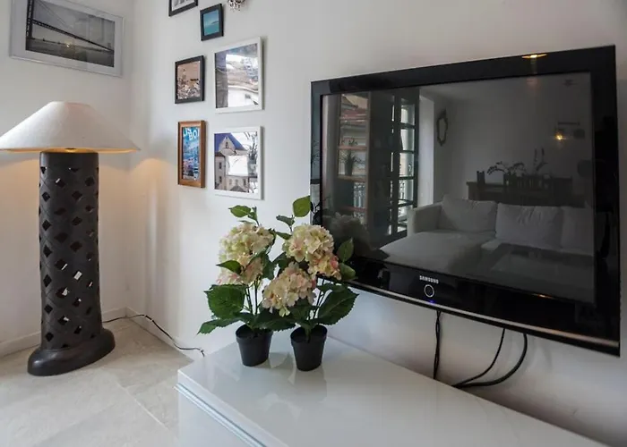 Duplex With Terrace In Alfama, Lissabon