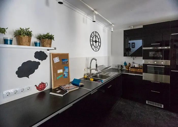 Duplex With Terrace In Alfama, Lissabon