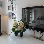 Duplex With Terrace In Alfama, リスボン
